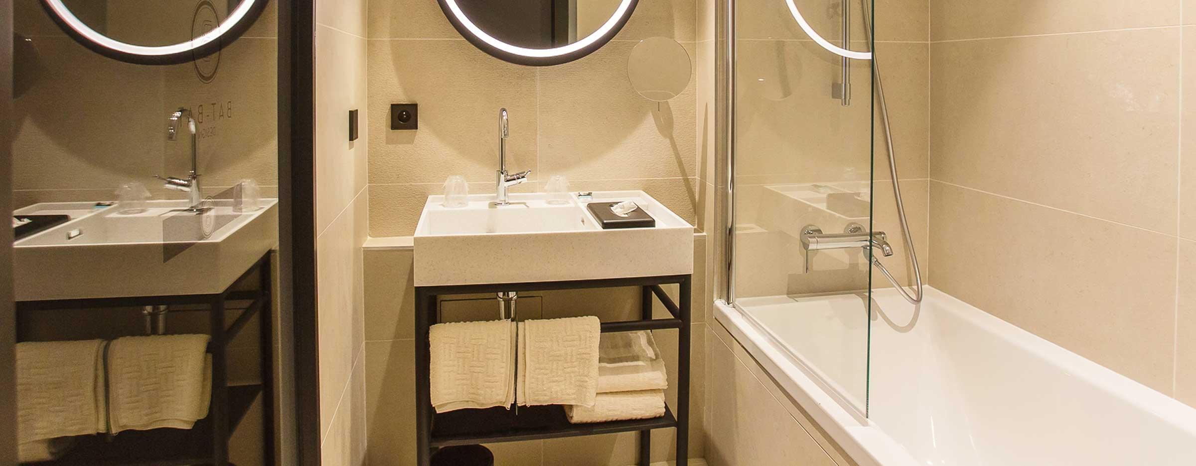 Bathroom Mercure Paris